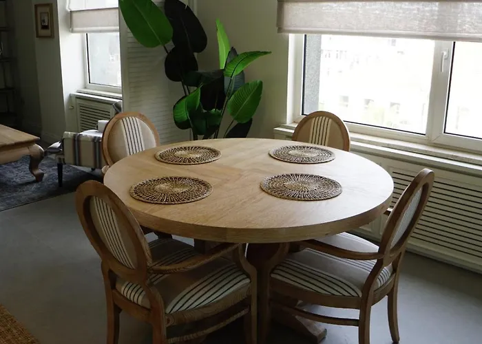 Mood In Flats Apartment